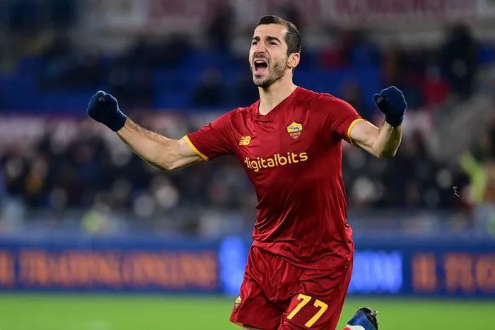 Ghi 3 bàn trong 7 phút, Juventus ngược dòng kịch tính trước AS Roma - Ảnh 3. Ghi 3 bàn trong 7 phút, Juventus ngược dòng kịch tính trước AS Roma - Ảnh 3.