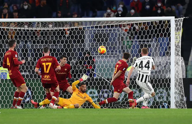 HLV Jose Mourinho: Cầu thủ của tôi hoảng loạn khi Juventus rút ngắn tỷ số - Ảnh 1. HLV Jose Mourinho: Cầu thủ của tôi hoảng loạn khi Juventus rút ngắn tỷ số - Ảnh 1.