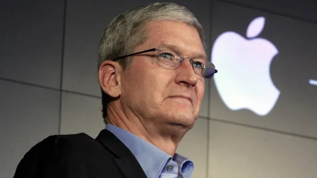 CEO Tim Cook kiếm được bao nhiêu tiền trong năm 2021? - Ảnh 1.