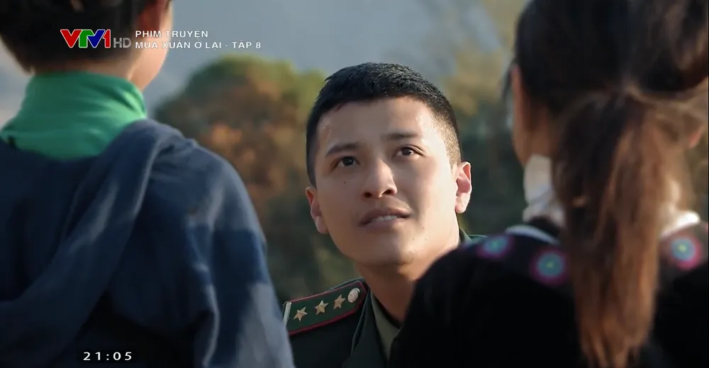 M&ugrave;a xu&acirc;n ở lại - Tập cuối: H&ograve;a trở lại bản, mở l&ograve;ng với anh bộ đội bi&ecirc;n ph&ograve;ng - Ảnh 5.