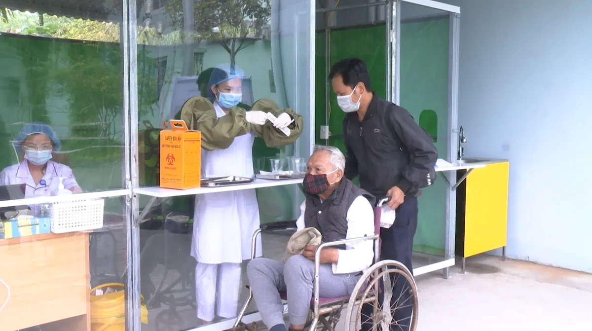 Yên Bái: Tăng cường phòng chống dịch tại các bệnh viện - Ảnh 1. Yên Bái: Tăng cường phòng chống dịch tại các bệnh viện - Ảnh 1.