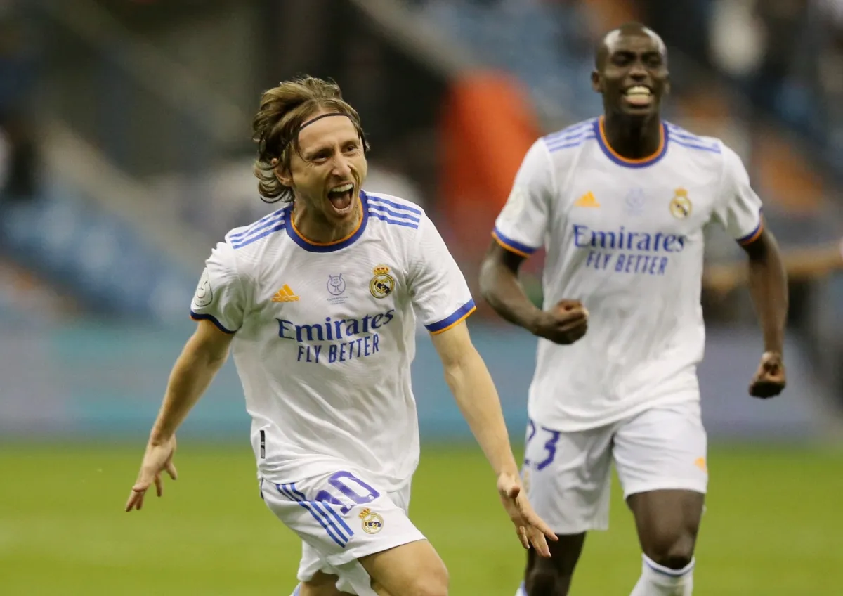 Thắng thuyết phục Athletic Bilbao, Real Madrid giành Siêu cúp Tây Ban Nha - Ảnh 1. Thắng thuyết phục Athletic Bilbao, Real Madrid giành Siêu cúp Tây Ban Nha - Ảnh 1.