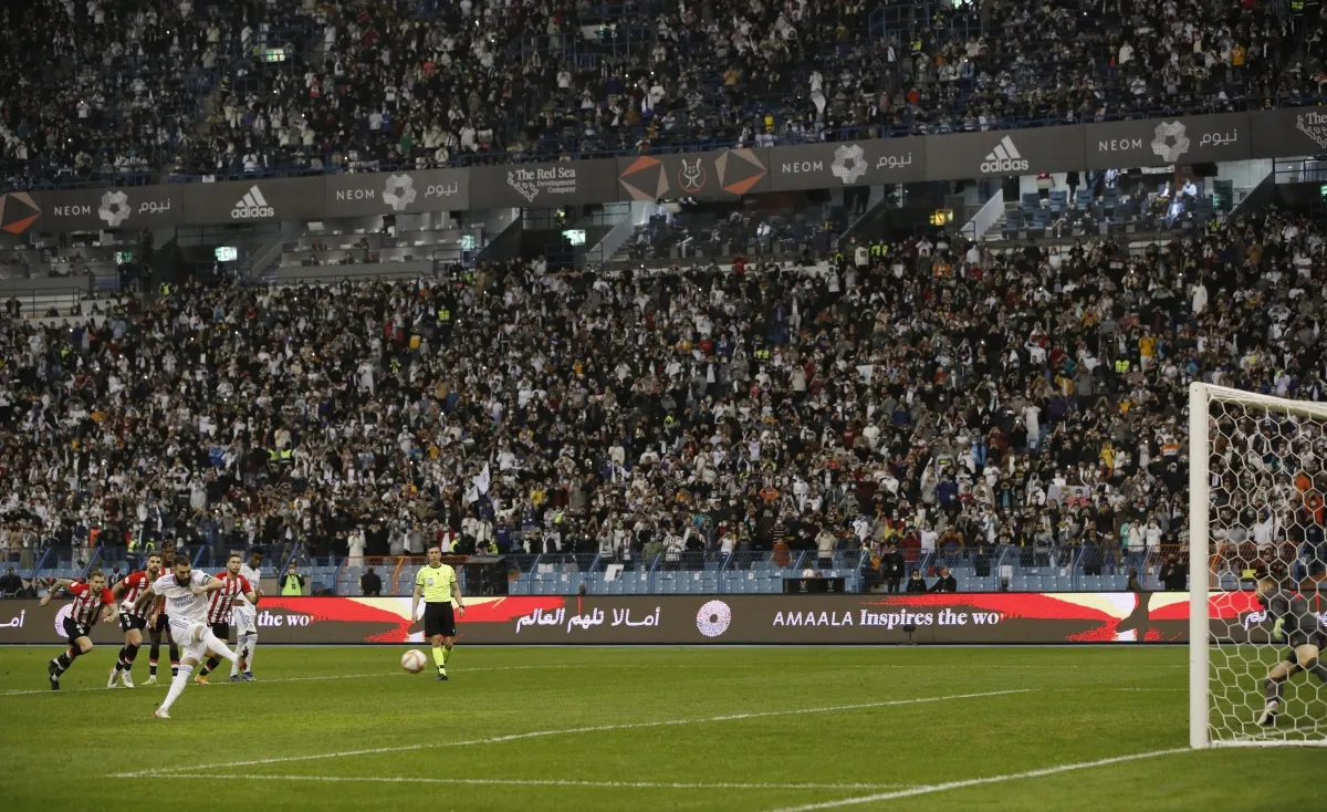 Thắng thuyết phục Athletic Bilbao, Real Madrid giành Siêu cúp Tây Ban Nha - Ảnh 2. Thắng thuyết phục Athletic Bilbao, Real Madrid giành Siêu cúp Tây Ban Nha - Ảnh 2.