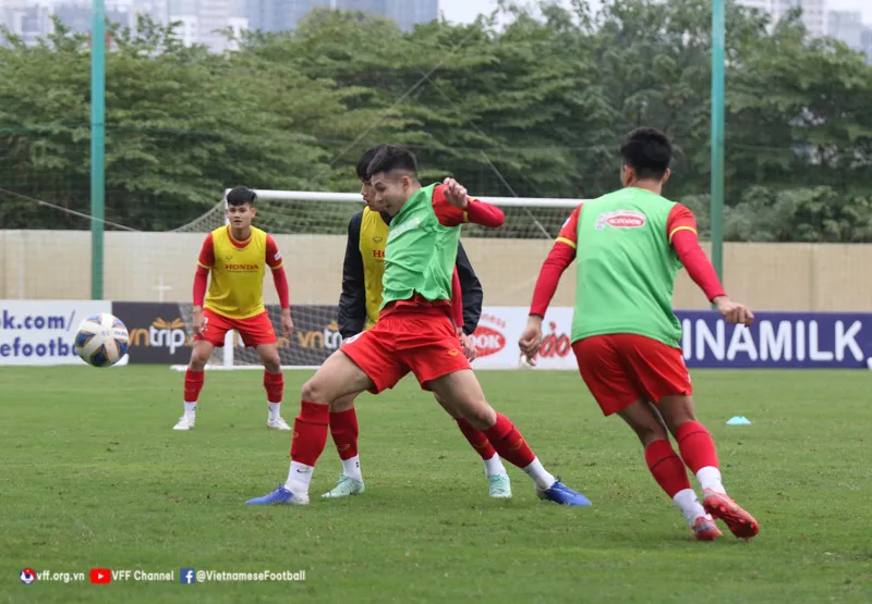 Hoàng Đức trở lại đội tuyển, HLV Park Hang Seo rèn kỹ các tân binh - Ảnh 5.