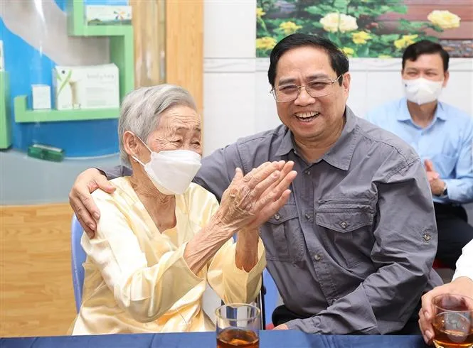 Quan tâm, chăm lo để người nghèo đón Tết an vui - Ảnh 1. Quan tâm, chăm lo để người nghèo đón Tết an vui - Ảnh 1.