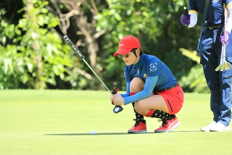 Á hậu Huyền My, người đẹp Thanh Tú và dàn sao khoe dáng bên sân golf - Ảnh 6.