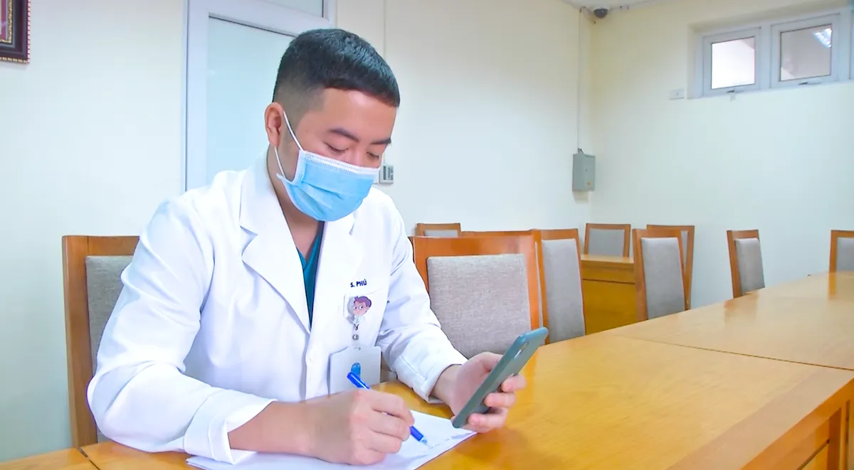 Nhóm bác sĩ quân y hỗ trợ F0 điều trị tại nhà - Ảnh 2. Nhóm bác sĩ quân y hỗ trợ F0 điều trị tại nhà - Ảnh 2.