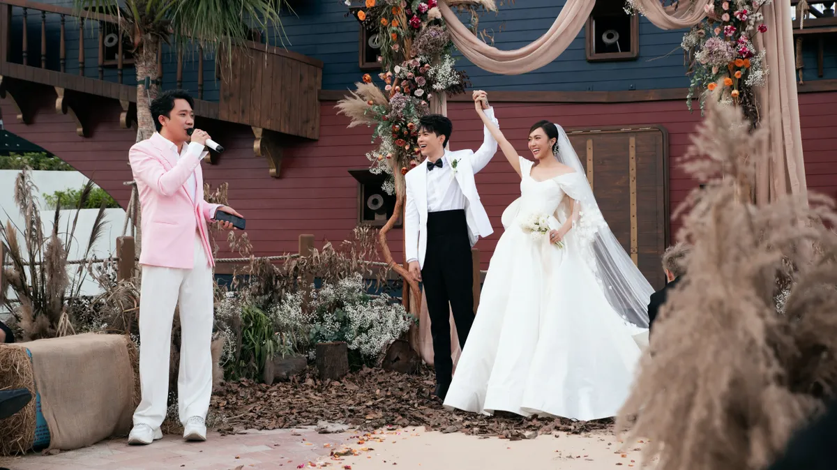 Diệu Nhi - Anh Tú rạng ngời hạnh phúc trong lễ cưới - Ảnh 9. Diệu Nhi - Anh Tú rạng ngời hạnh phúc trong lễ cưới - Ảnh 9.