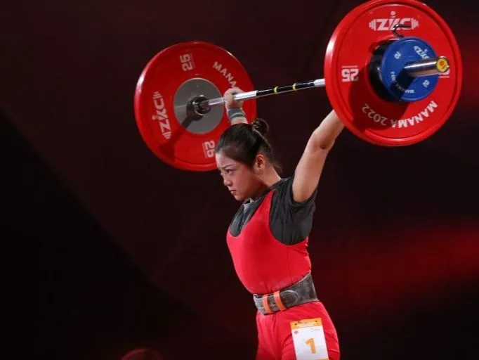 Nguyễn Trần Anh Tuấn giành huy chương vàng cử tạ châu Á - Ảnh 2. Nguyễn Trần Anh Tuấn giành huy chương vàng cử tạ châu Á - Ảnh 2.