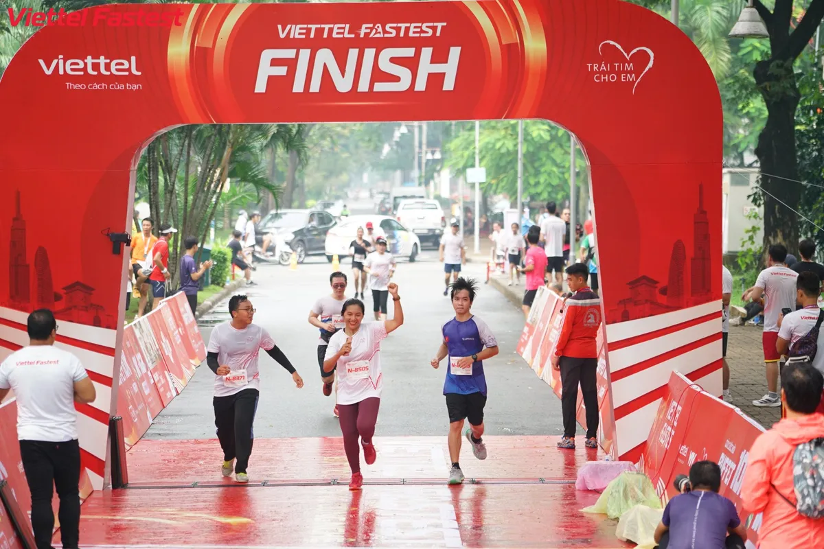 Viettel Fastest 2022: Hơn 760 triệu ủng hộ chương trình Trái tim cho em - Ảnh 10.
