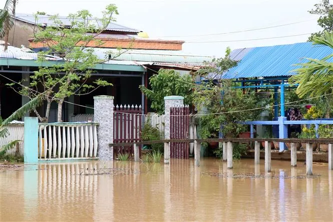 Quảng Nam: 2 người tử vong, 1 người mất tích do nước lũ cuốn trôi - Ảnh 8.