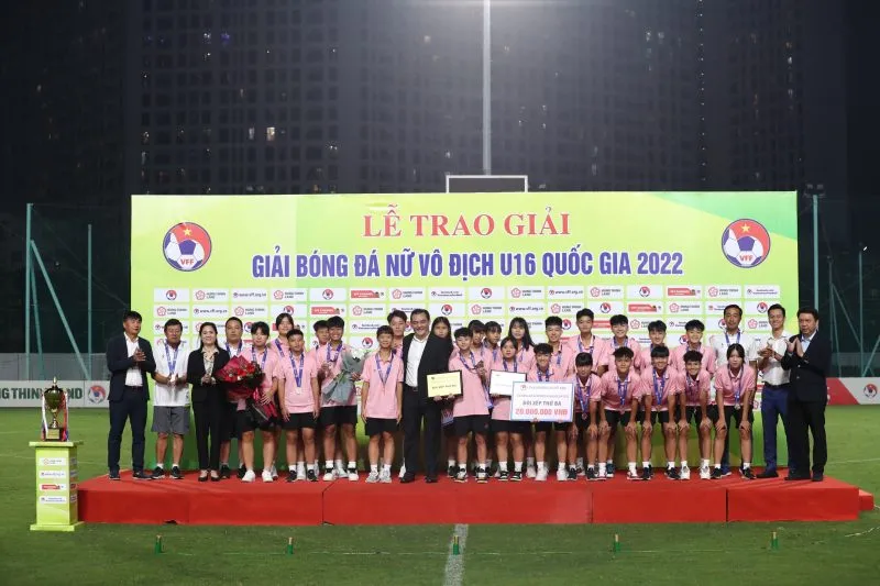 ẢNH | Phong Phú Hà Nam vô địch giải bóng đá Nữ U16 Quốc gia 2022 - Ảnh 7.