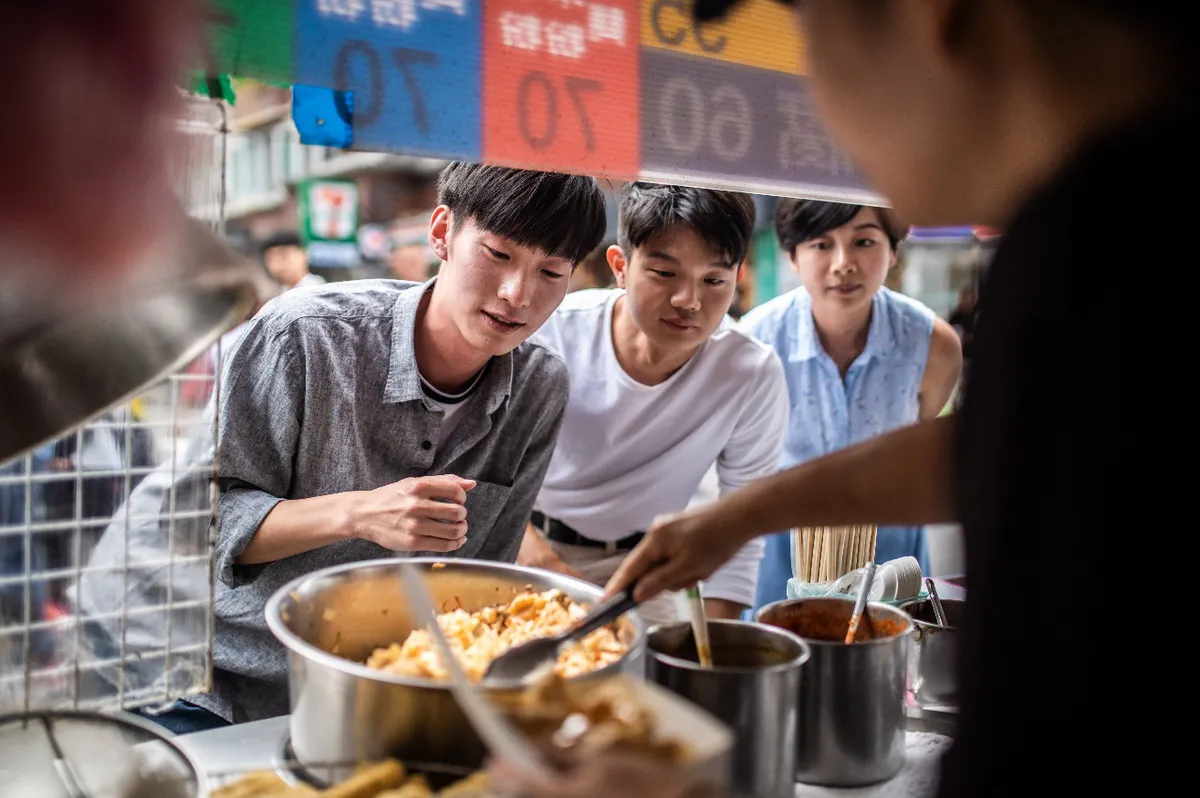 Những b&iacute; k&iacute;p để du lịch xuy&ecirc;n Việt th&acirc;n thiện với m&ocirc;i trường - Ảnh 3.