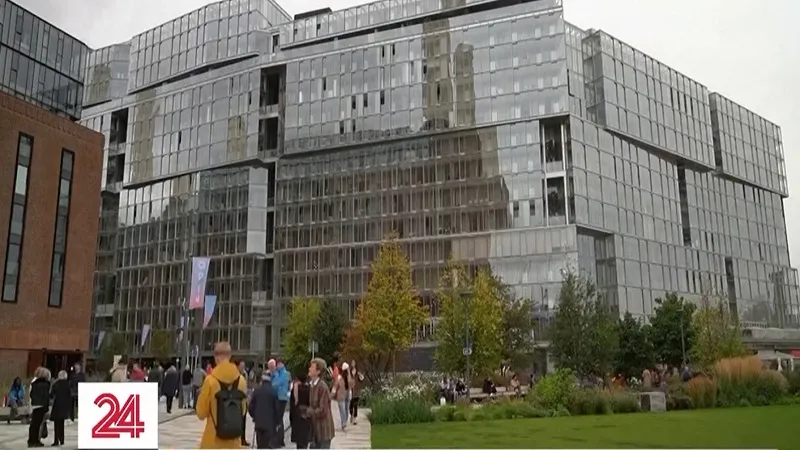 Biến t&ograve;a nh&agrave; điện than cũ th&agrave;nh trung t&acirc;m thương mại - Ảnh 2.