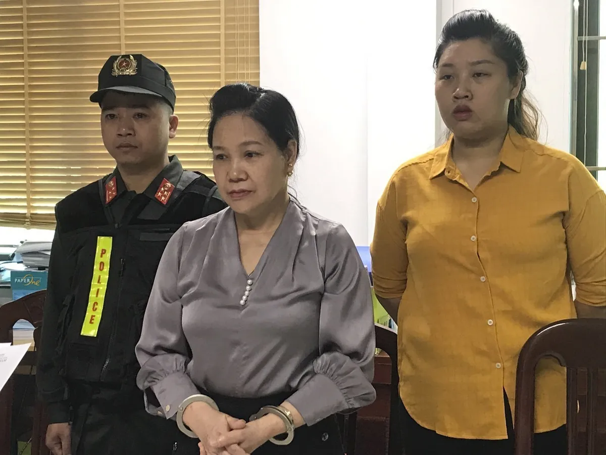 Bắt tạm giam Ph&oacute; Trưởng ph&ograve;ng T&agrave;i nguy&ecirc;n v&agrave; M&ocirc;i trường TP Điện Bi&ecirc;n Phủ - Ảnh 2.