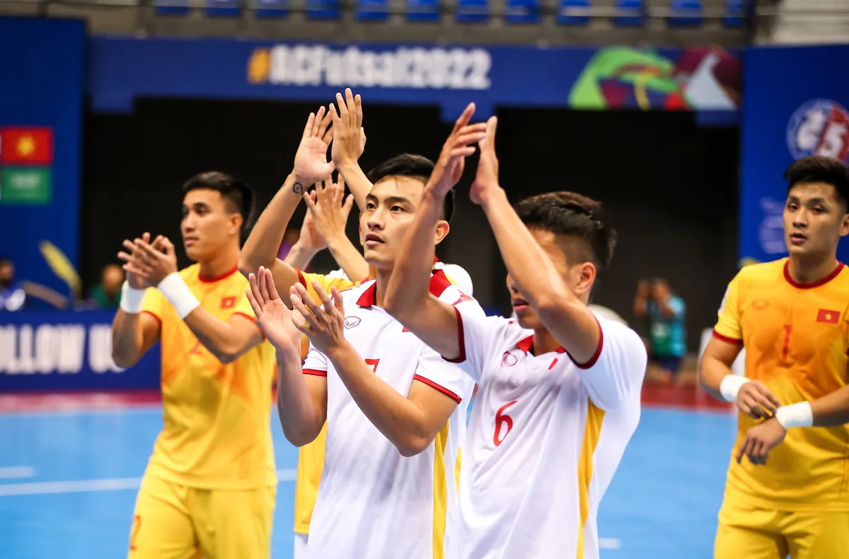 HLV Diego Giustozzi: “ĐT futsal Việt Nam phải tập trung cao độ cho trận đấu với Iran” - Ảnh 2. HLV Diego Giustozzi: “ĐT futsal Việt Nam phải tập trung cao độ cho trận đấu với Iran” - Ảnh 2.