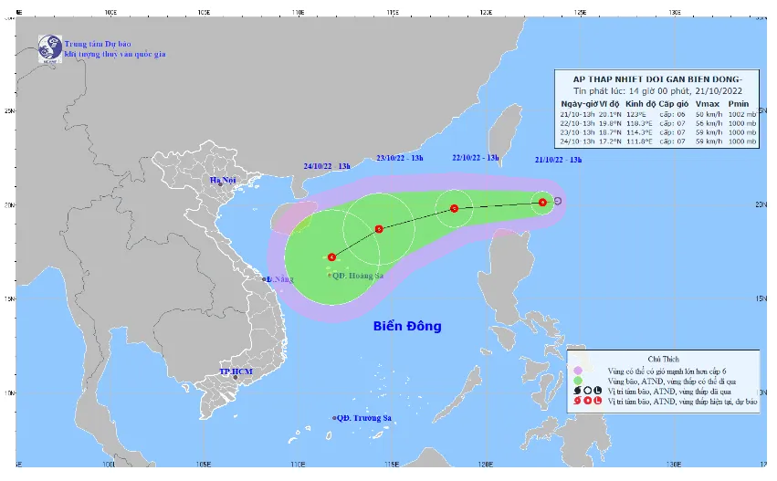 Áp thấp nhiệt đới gần Biển Đông, Trung Bộ mưa lớn - Ảnh 1.