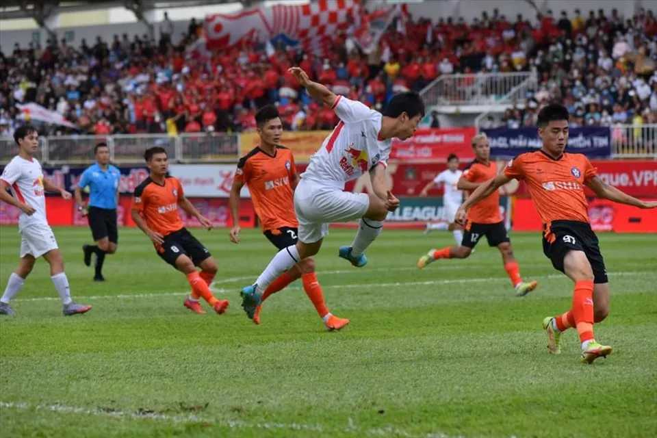 SHB Đà Nẵng vs HAGL: Mục tiêu chiến thắng | 17h00 hôm nay, 22/10 - Ảnh 1. SHB Đà Nẵng vs HAGL: Mục tiêu chiến thắng | 17h00 hôm nay, 22/10 - Ảnh 1.