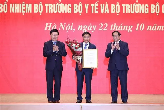 Trao quyết định bổ nhiệm Bộ trưởng Bộ Y tế và Bộ trưởng Bộ Giao thông Vận tải - Ảnh 2.