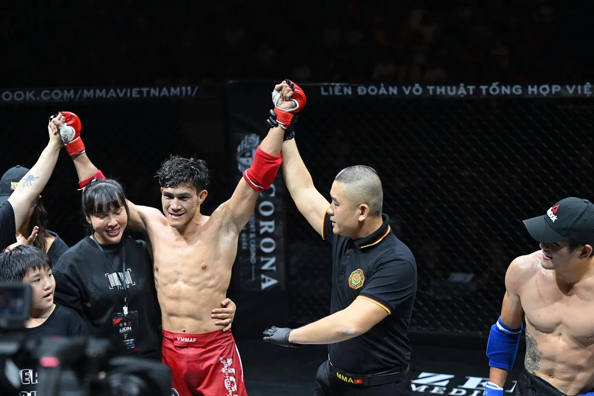 Nguyễn Trần Duy Nhất, Trần Quang Lộc thắng ấn tượng ở bán kết LION Championship 2 - Ảnh 3. Nguyễn Trần Duy Nhất, Trần Quang Lộc thắng ấn tượng ở bán kết LION Championship 2 - Ảnh 3.