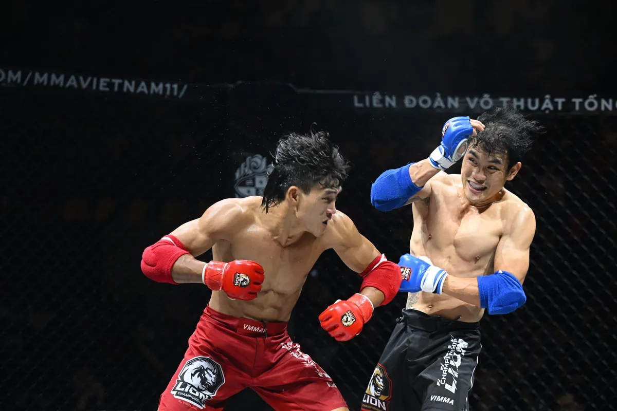 Nguyễn Trần Duy Nhất, Trần Quang Lộc thắng ấn tượng ở bán kết LION Championship 2 - Ảnh 2. Nguyễn Trần Duy Nhất, Trần Quang Lộc thắng ấn tượng ở bán kết LION Championship 2 - Ảnh 2.