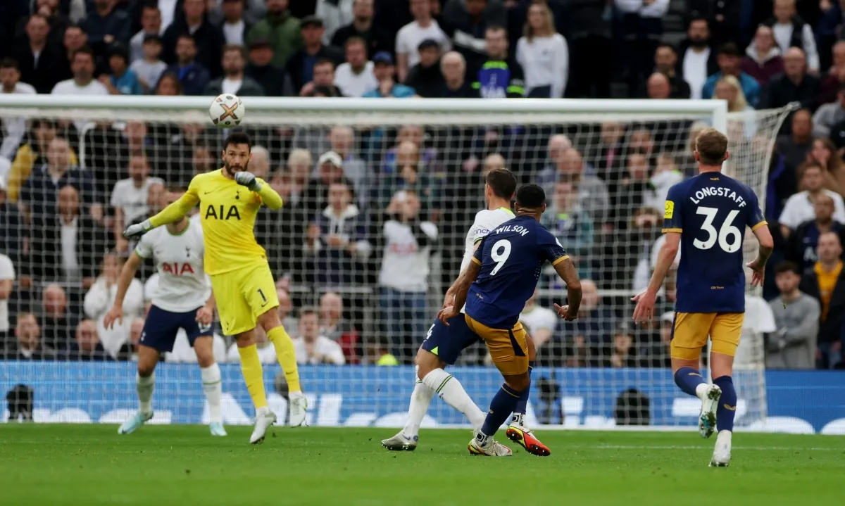 Tottenham thua trận thứ 4 chỉ trong 4 ngày - Ảnh 1. Tottenham thua trận thứ 4 chỉ trong 4 ngày - Ảnh 1.
