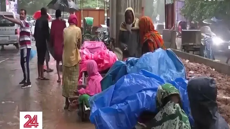 Bangladesh sơ tán hàng trăm nghìn dân do bão lớn - Ảnh 1.