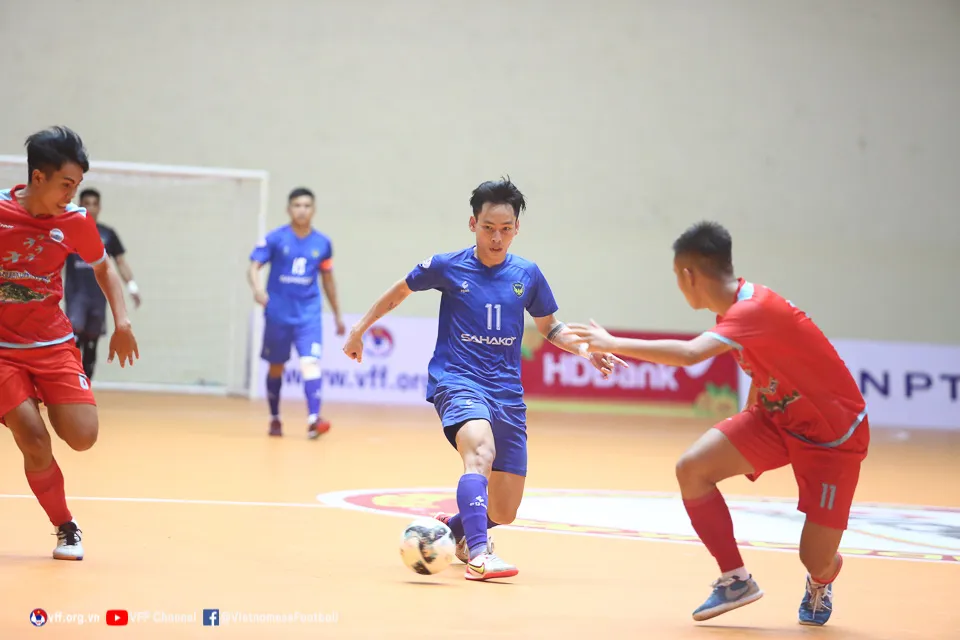 Vòng 12 giải futsal VĐQG 2022: Thái Sơn Nam tạo mưa bàn thắng, Sahako FC vững ngôi đầu bảng - Ảnh 4. Vòng 12 giải futsal VĐQG 2022: Thái Sơn Nam tạo mưa bàn thắng, Sahako FC vững ngôi đầu bảng - Ảnh 4.