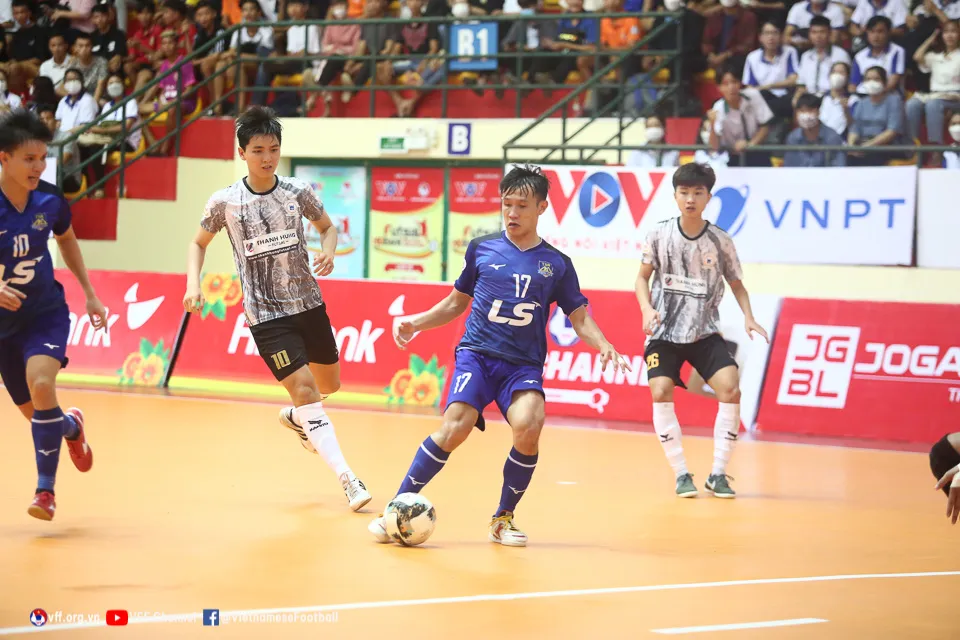 Vòng 12 giải futsal VĐQG 2022: Thái Sơn Nam tạo mưa bàn thắng, Sahako FC vững ngôi đầu bảng - Ảnh 2. Vòng 12 giải futsal VĐQG 2022: Thái Sơn Nam tạo mưa bàn thắng, Sahako FC vững ngôi đầu bảng - Ảnh 2.