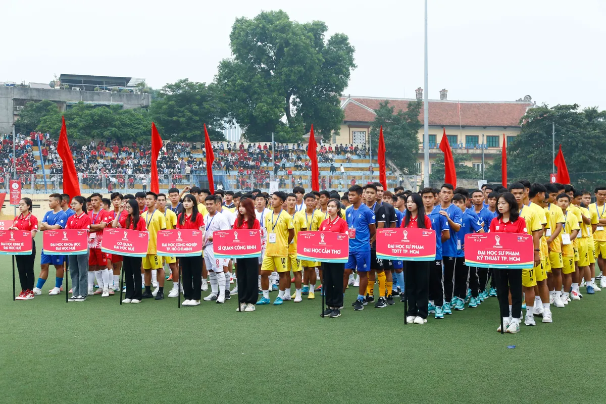 Khai mạc VCK giải vô địch bóng đá sinh viên toàn quốc 2022 - Ảnh 1. Khai mạc VCK giải vô địch bóng đá sinh viên toàn quốc 2022 - Ảnh 1.