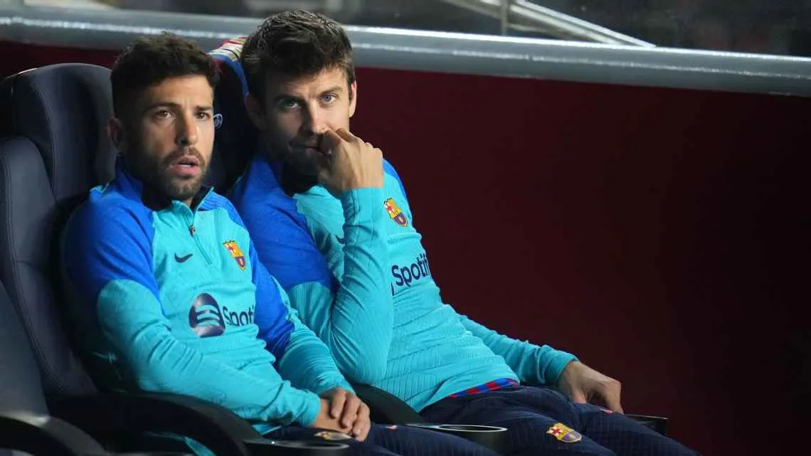 Barcelona c&oacute; thể sẽ chia tay rất nhiều cầu thủ trong kỳ chuyển nhượng sắp tới - Ảnh 1.