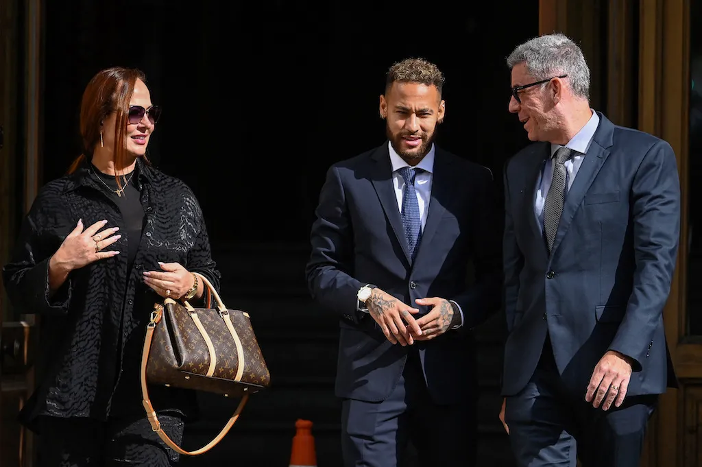 Neymar được bác bỏ cáo buộc phạm tội - Ảnh 1.
