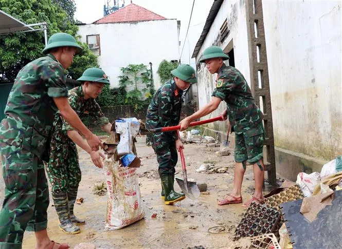 Nghệ An tăng cường phòng chống dịch bệnh sau mưa lũ - Ảnh 2.