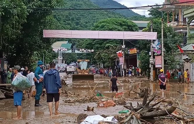 Nghệ An tăng cường phòng chống dịch bệnh sau mưa lũ - Ảnh 3.