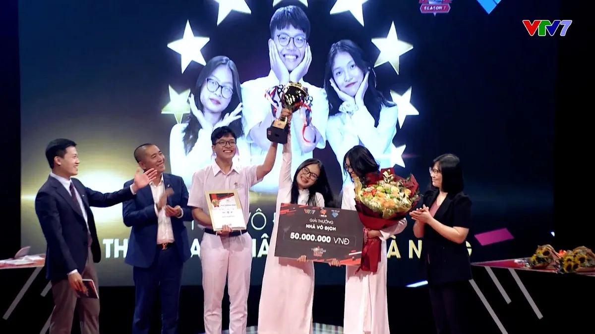 Chung kết Trường Teen Vmindmap 2022: Qu&aacute;n qu&acirc;n gọi t&ecirc;n THPT Phan Ch&acirc;u Trinh (Đ&agrave; Nẵng) - Ảnh 6.