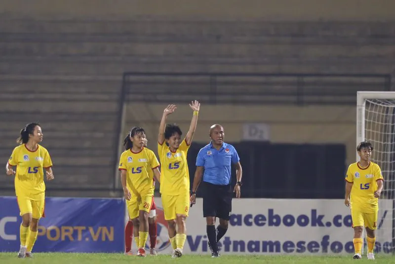 TP Hồ Chí Minh I lần thứ 11 lên ngôi ở giải Nữ VĐQG – cúp Thái Sơn Bắc 2022 - Ảnh 4. TP Hồ Chí Minh I lần thứ 11 lên ngôi ở giải Nữ VĐQG – cúp Thái Sơn Bắc 2022 - Ảnh 4.