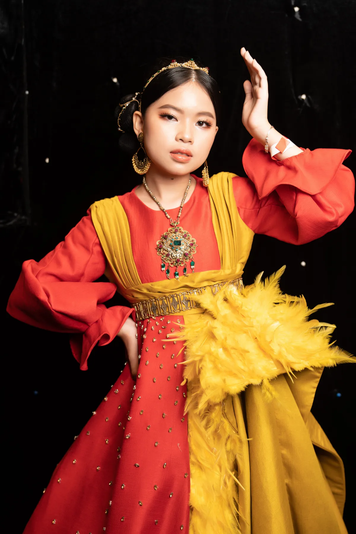 Ngắm dàn mẫu nhí mở màn Bangkok Kids International Fashion Week 2022 - Ảnh 4.