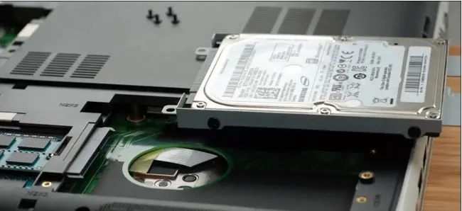 Không cần thay máy tính cũ, hãy mua ổ cứng SSD - Ảnh 1.