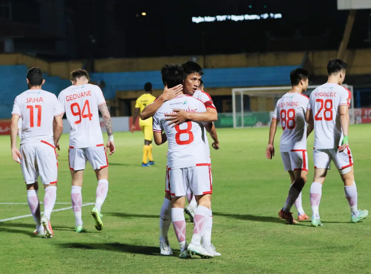 Kết quả, BXH Vòng 18 V.League 1-2022 | Vòng đấu của các đội khách - Ảnh 2. Kết quả, BXH Vòng 18 V.League 1-2022 | Vòng đấu của các đội khách - Ảnh 2.