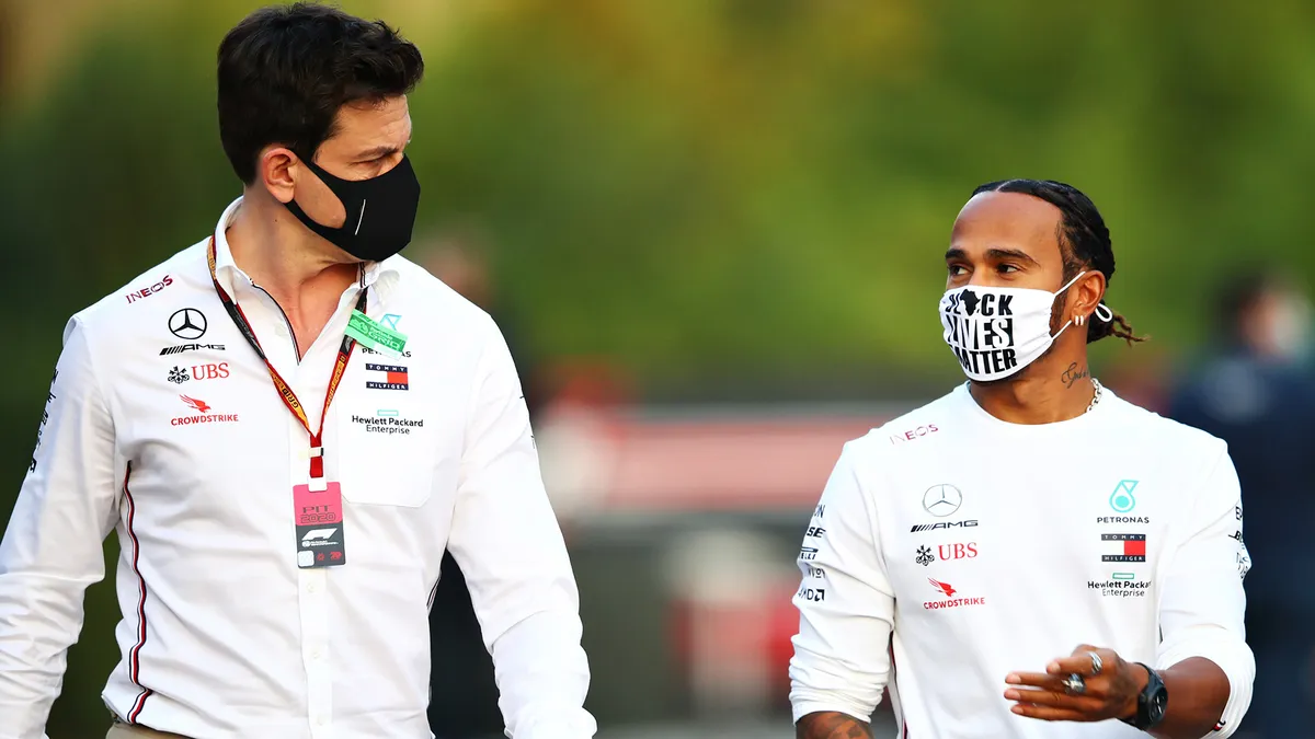 F1 | Mercedes vẫn muốn giữ Hamilton ở lại sau mùa giải 2023 - Ảnh 1. F1 | Mercedes vẫn muốn giữ Hamilton ở lại sau mùa giải 2023 - Ảnh 1.