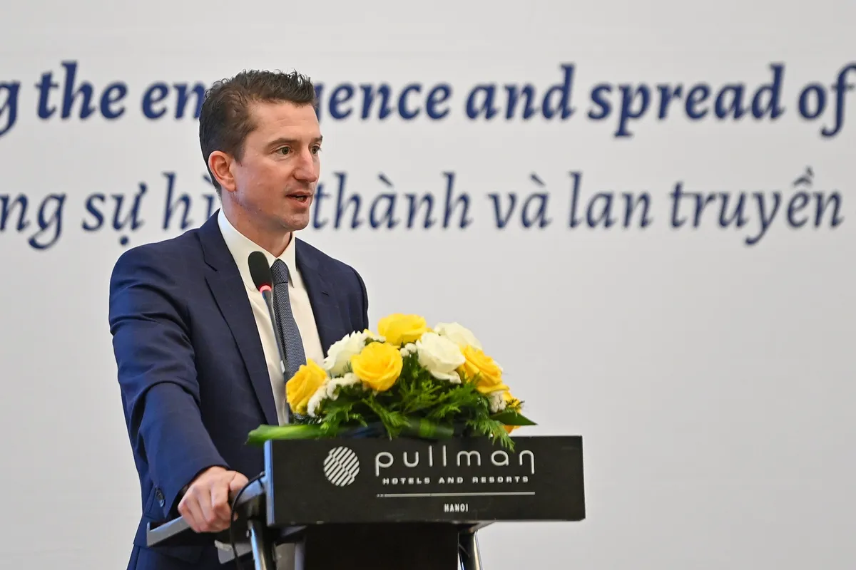Phòng chống sự hình thành và lan truyền các bệnh gây ra bởi vi khuẩn kháng thuốc ở Việt Nam - Ảnh 1. Phòng chống sự hình thành và lan truyền các bệnh gây ra bởi vi khuẩn kháng thuốc ở Việt Nam - Ảnh 1.