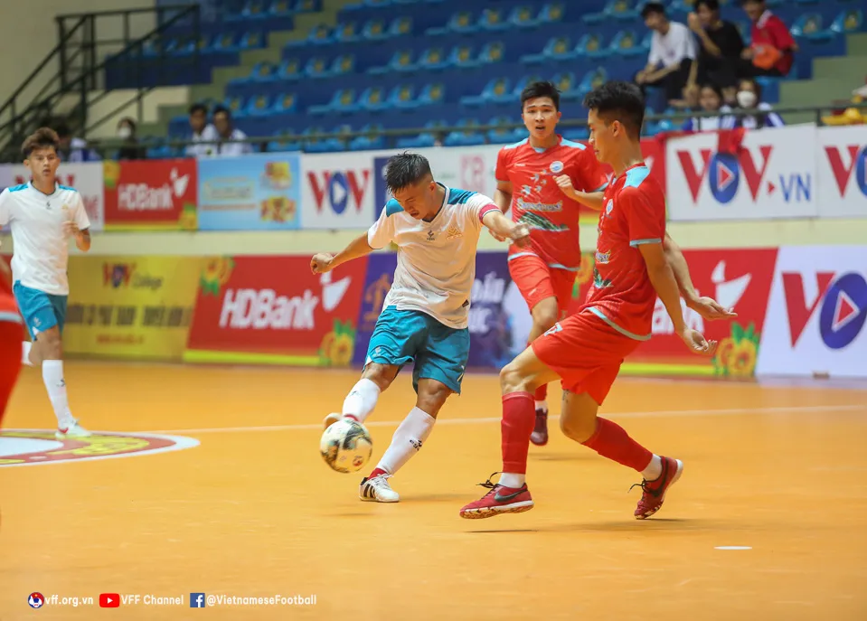 Thái Sơn Nam tiếp tục gây áp lực lên ngôi đầu BXH futsal VĐQG 2022 - Ảnh 3. Thái Sơn Nam tiếp tục gây áp lực lên ngôi đầu BXH futsal VĐQG 2022 - Ảnh 3.