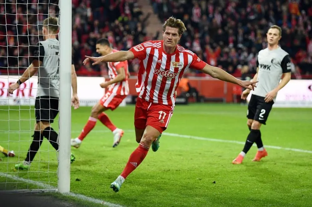 RB Leipzig giành chiến thắng bất ngờ trước Freiburg - Ảnh 2. RB Leipzig giành chiến thắng bất ngờ trước Freiburg - Ảnh 2.