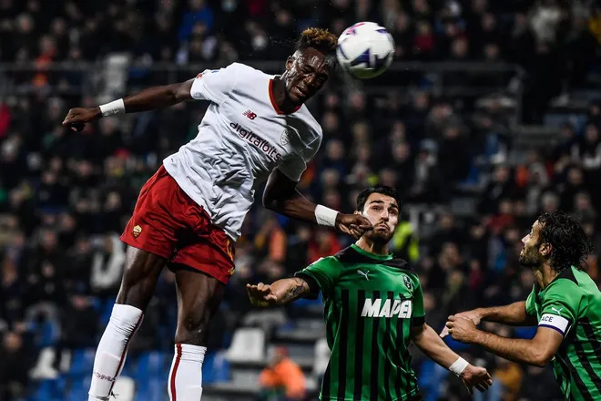 AS Roma chia điểm trên sân của Sassuolo - Ảnh 1. AS Roma chia điểm trên sân của Sassuolo - Ảnh 1.