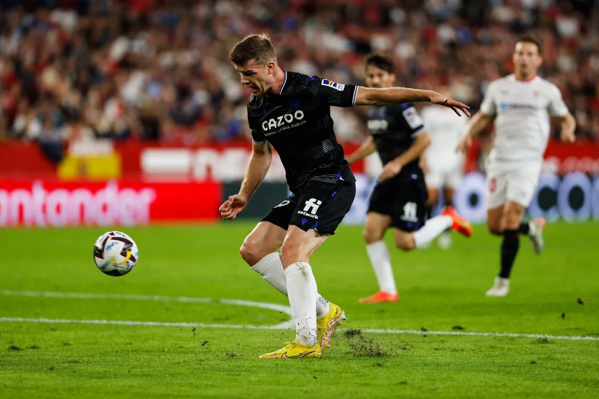 Real Sociedad vào top 4, Atletico Madrid thua thất vọng - Ảnh 2.