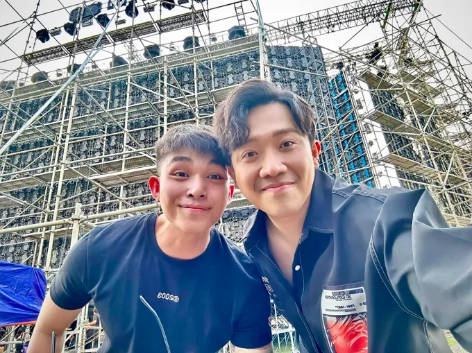 Sao Việt ngày 11/11: Trấn Thành vắng mặt ở buổi ra mắt MV Hari Won, NSND Minh Hòa khoe ảnh xưa - Ảnh 2.