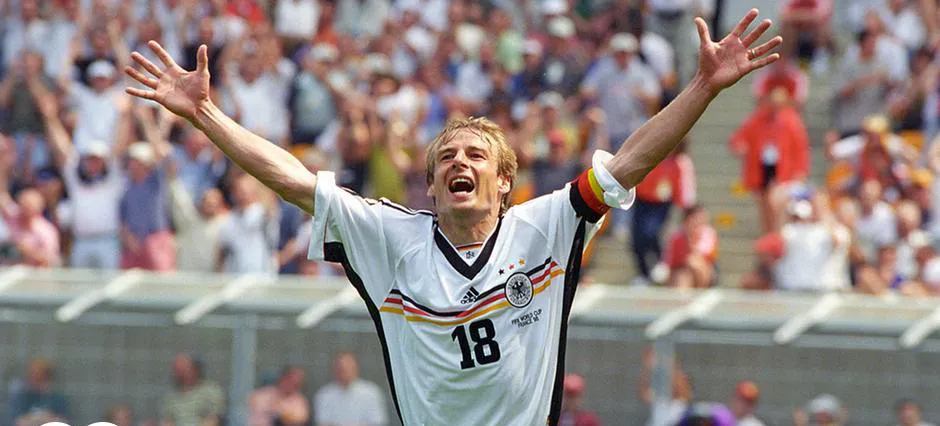 Top 10 cầu thủ ghi bàn nhiều nhất lịch sử World Cup | Ronaldo béo chỉ xếp thứ 2 - Ảnh 7. Top 10 cầu thủ ghi bàn nhiều nhất lịch sử World Cup | Ronaldo béo chỉ xếp thứ 2 - Ảnh 7.