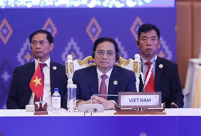 Khẳng định vai trò và trách nhiệm của ASEAN trong các vấn đề quốc tế, khu vực - Ảnh 2.