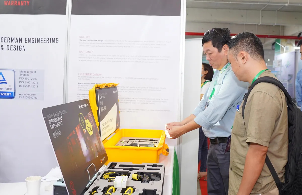 Hơn 100 gian h&agrave;ng tham gia chuỗi sự kiện chuy&ecirc;n s&acirc;u về Ph&ograve;ng sạch v&agrave; Nh&agrave; m&aacute;y C&ocirc;ng nghệ cao - Ảnh 1.