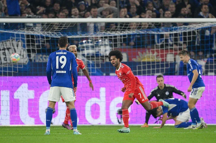 Bayern Munich giành chiến thắng dễ dàng trước Schalke 04 - Ảnh 1. Bayern Munich giành chiến thắng dễ dàng trước Schalke 04 - Ảnh 1.